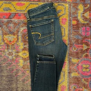Low-rise American Eagle Jeans